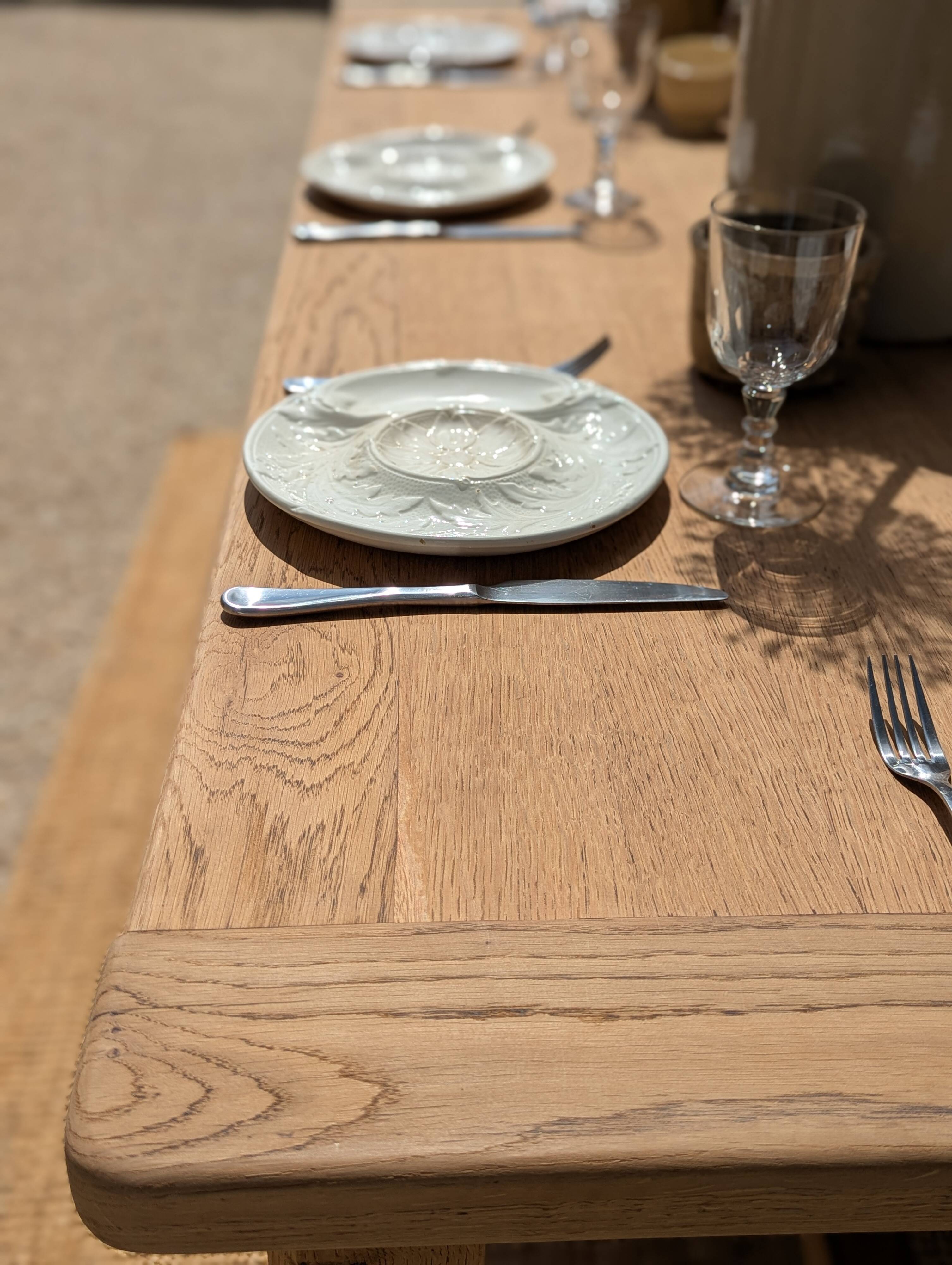 Farm table