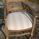 Fauteuil à accoudoirs dossier bas