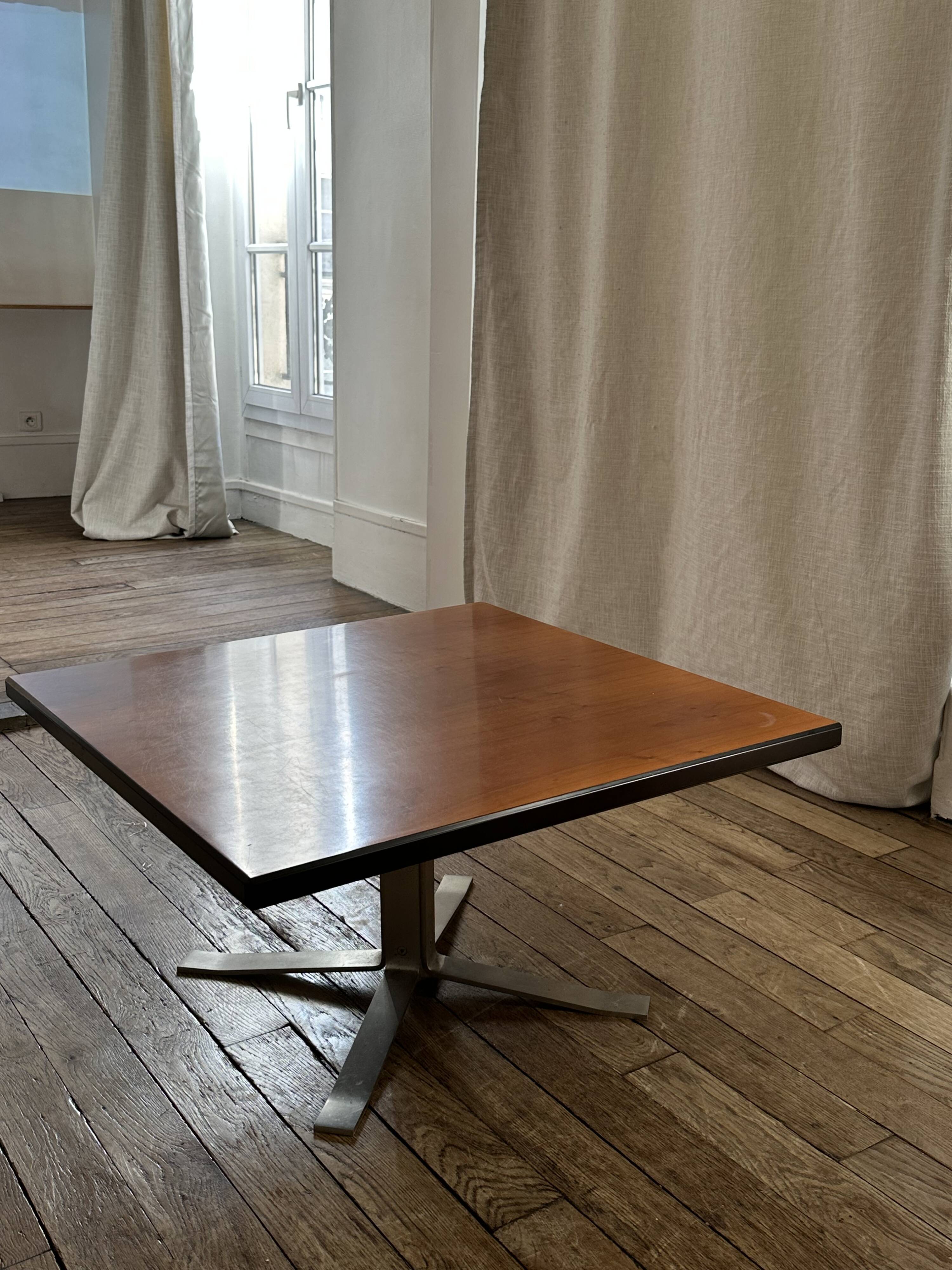 Italian coffee table signed Formanova