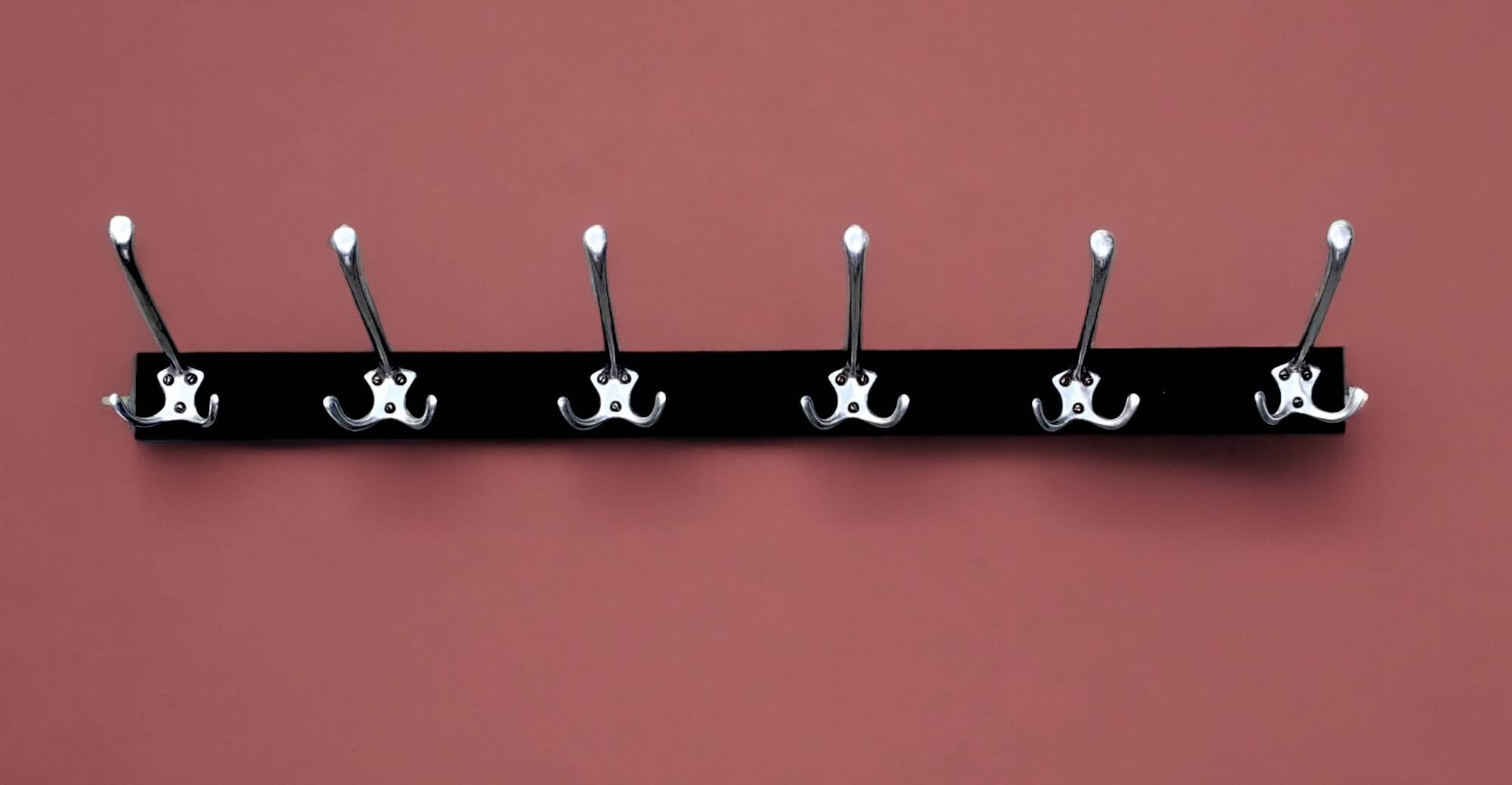 Vintage wall coat rack in wood and black Skai - 6 coat hooks
