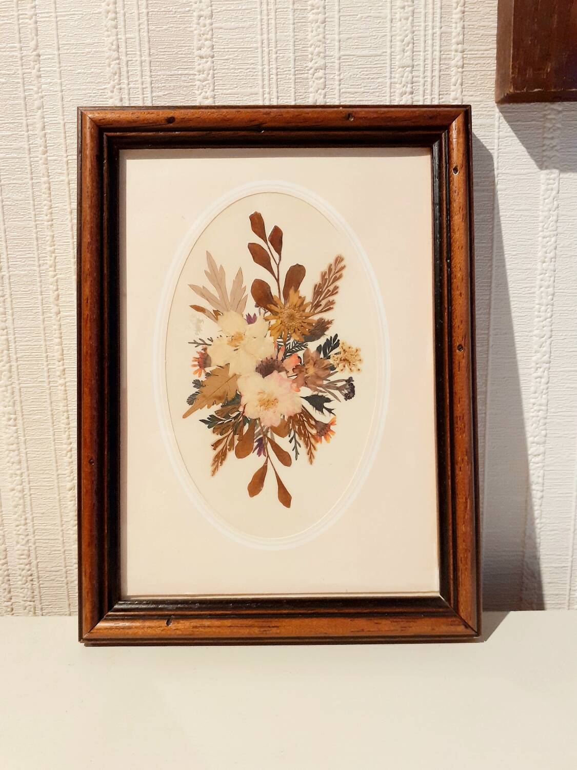 Bouquet frame of dried flowers