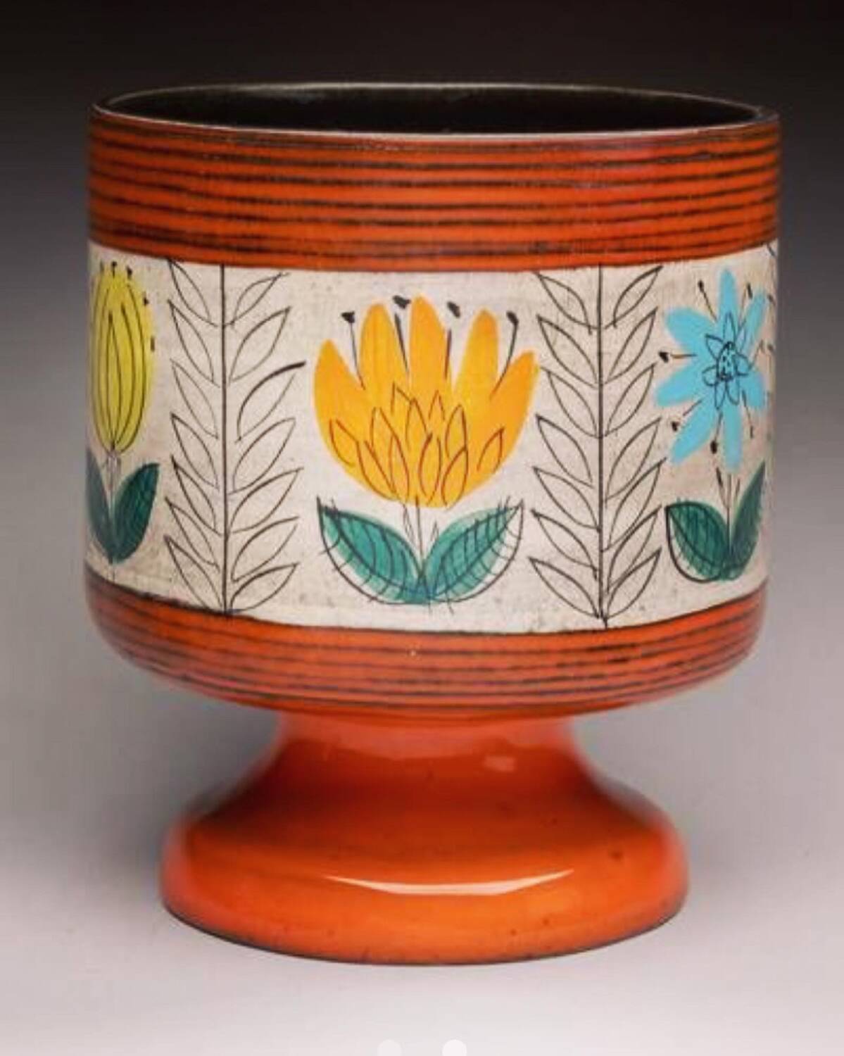 Vase or pot on pedestal