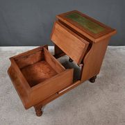 Victorian Library Step Stool in Mahogany, England – 2nd half of the 19th century