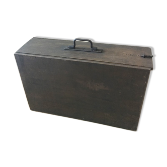 Old wooden trunk / suitcase