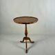 Table d'appoint sur pied vintage