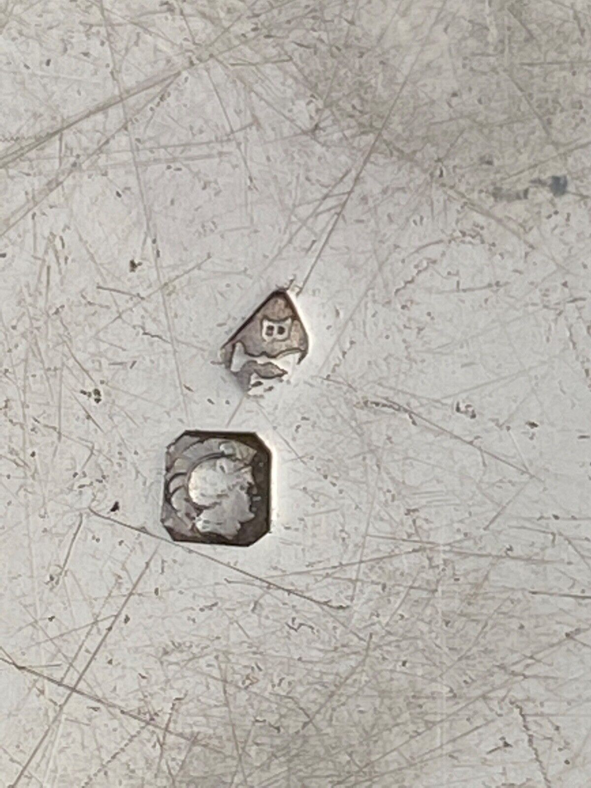 Late nineteenth century Minerva Scallop sockets