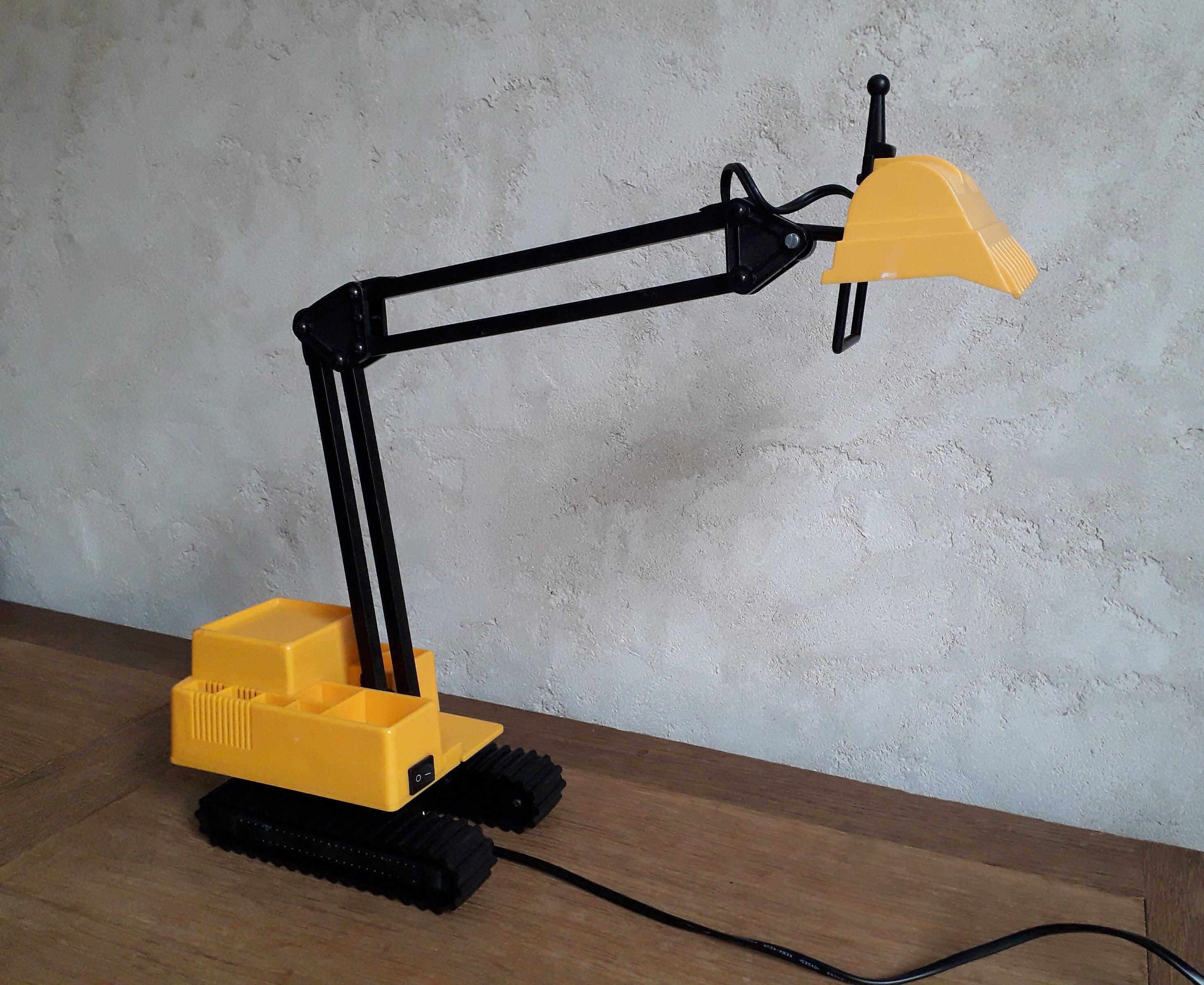 Crane lamp