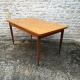 Table scandinave à deux allonges