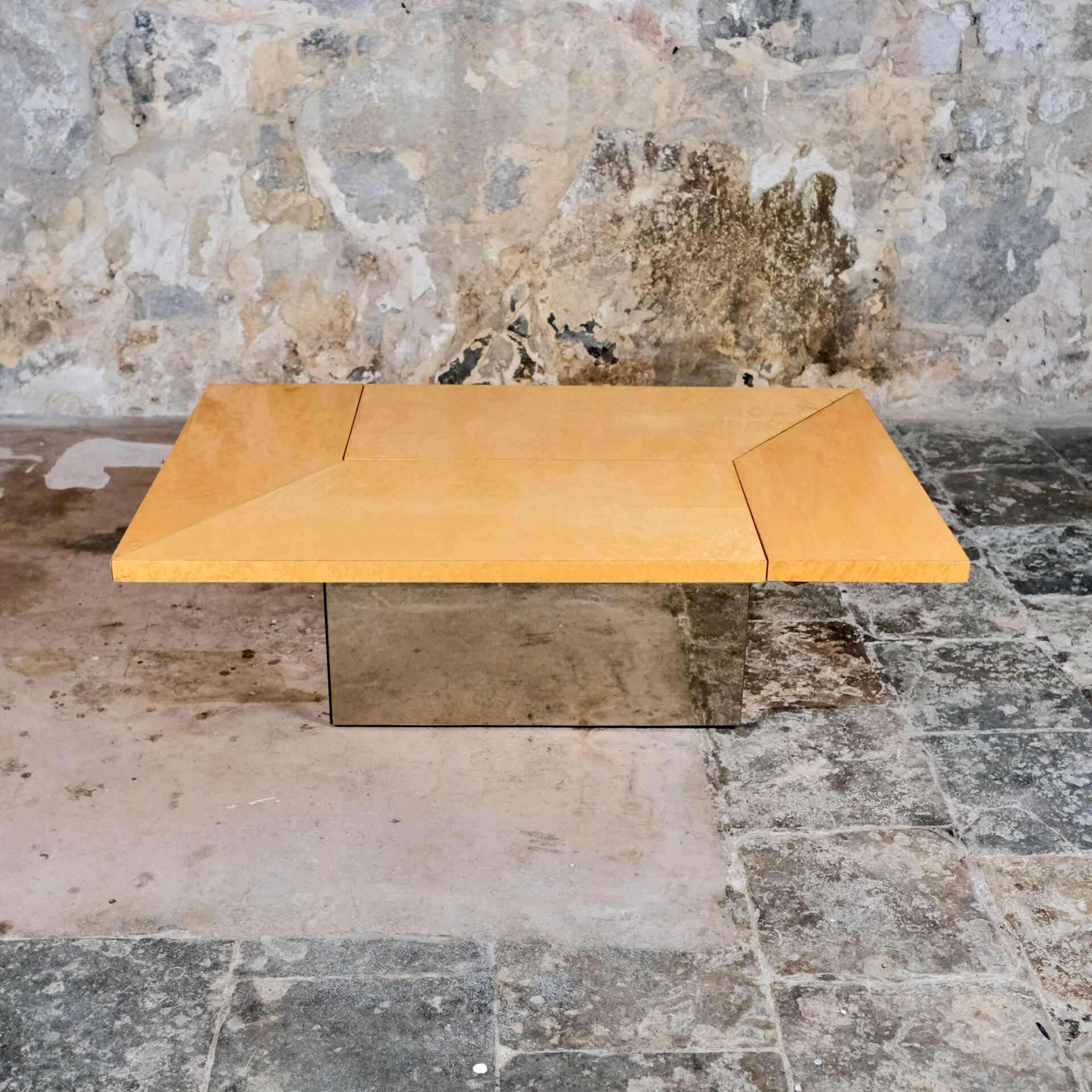 Coffee table bar in ash burl, Paul Michel for Roche Bobois, 1980.