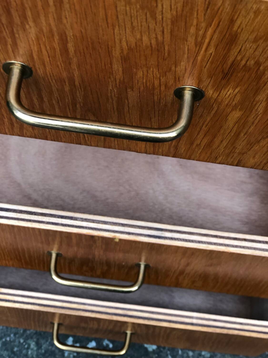 VINTAGE CHEST OF DRAWERS/STORAGE UNIT 1960
