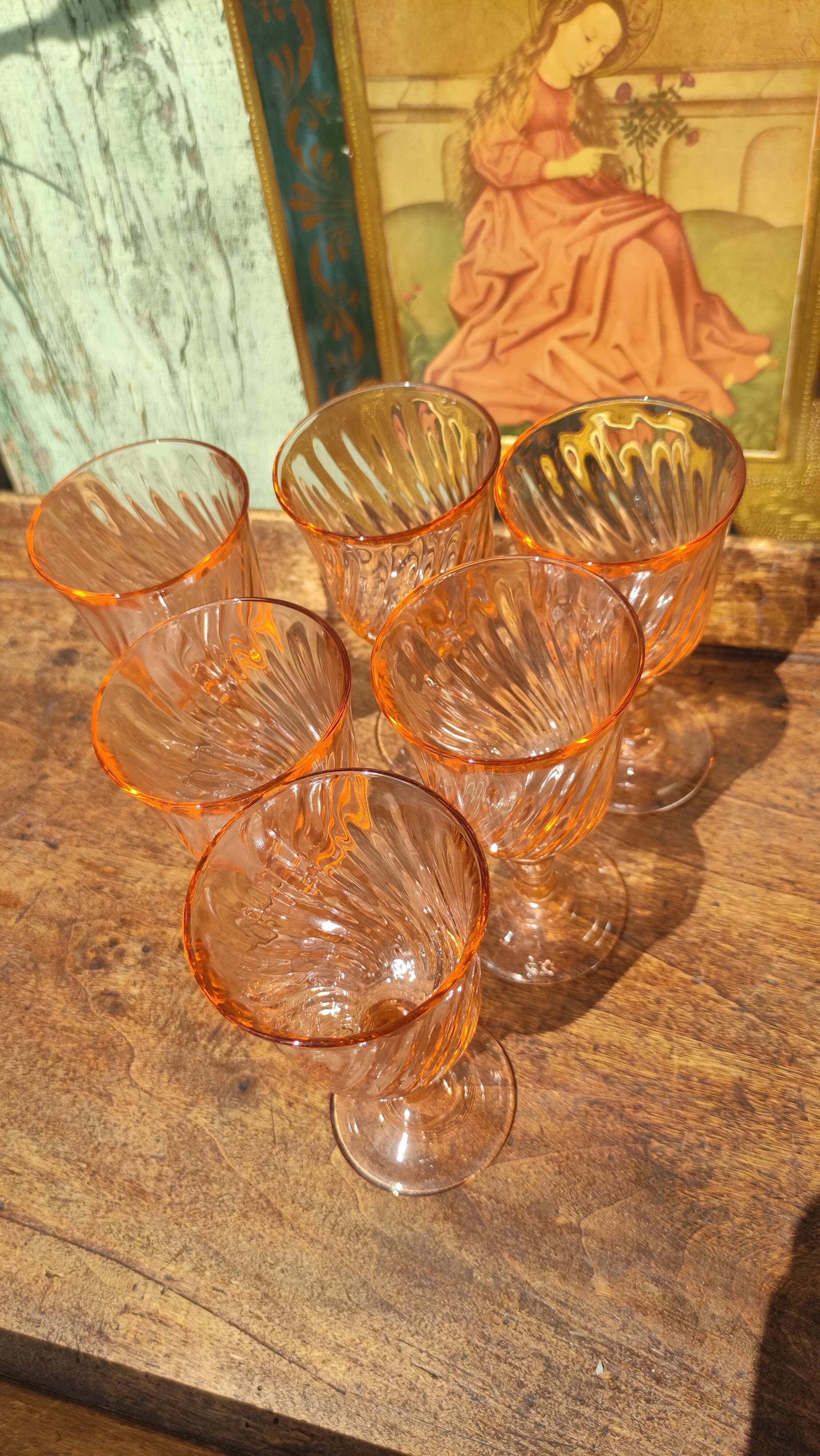 Six verres à pied rosaline d'arcoroc luminarc