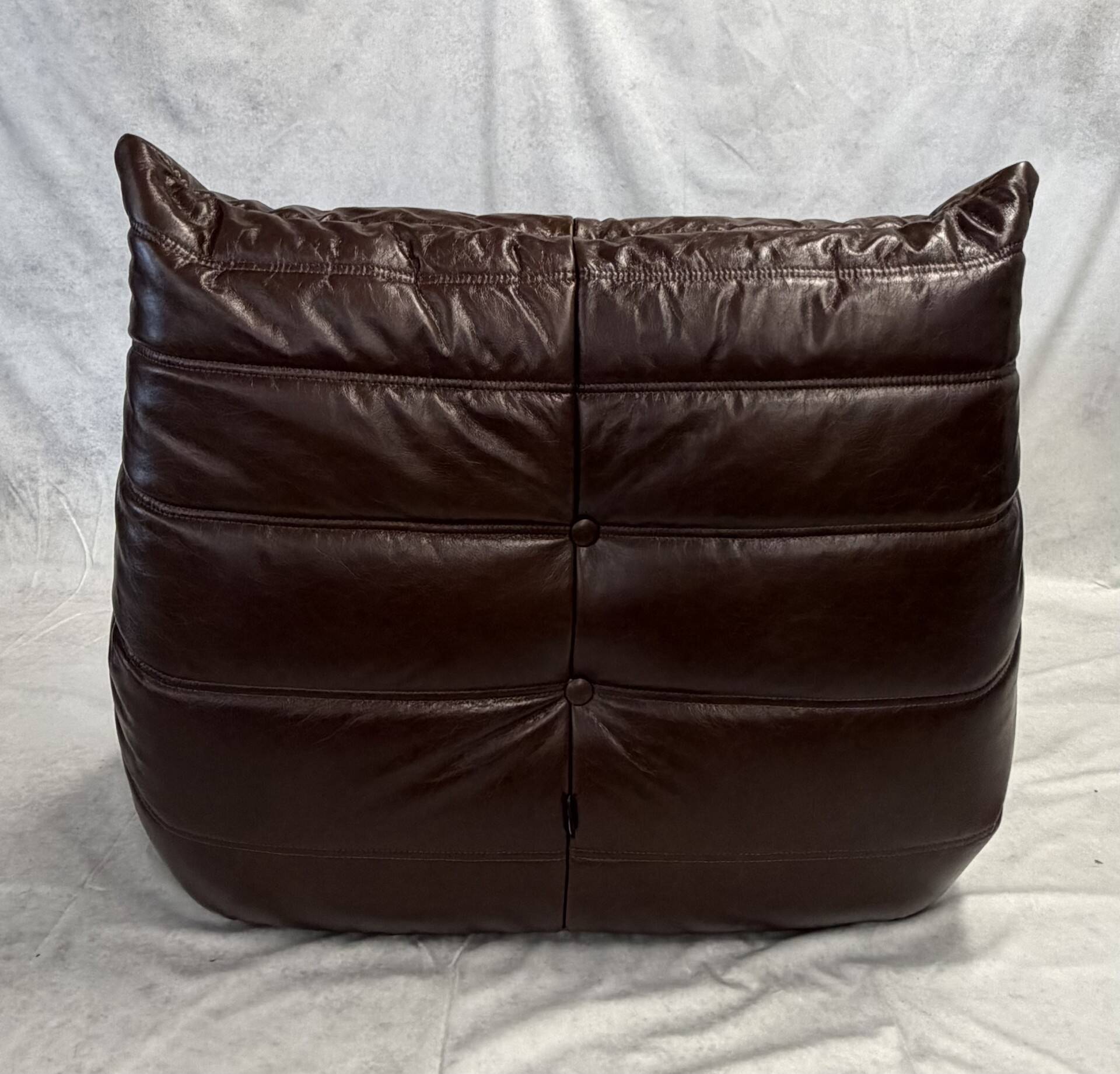 Chauffeuse Togo par Ligne Roset