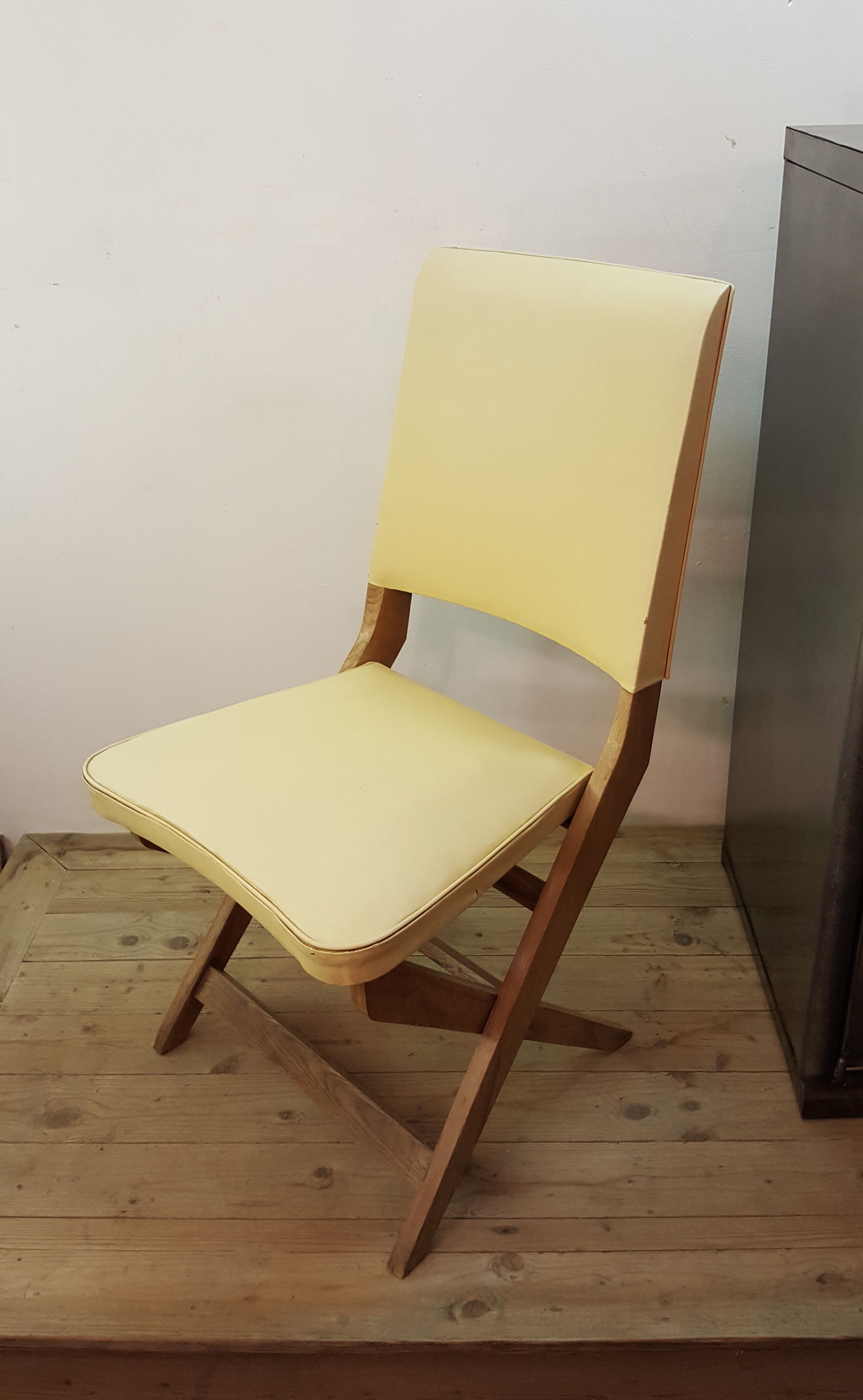Chaise rétro