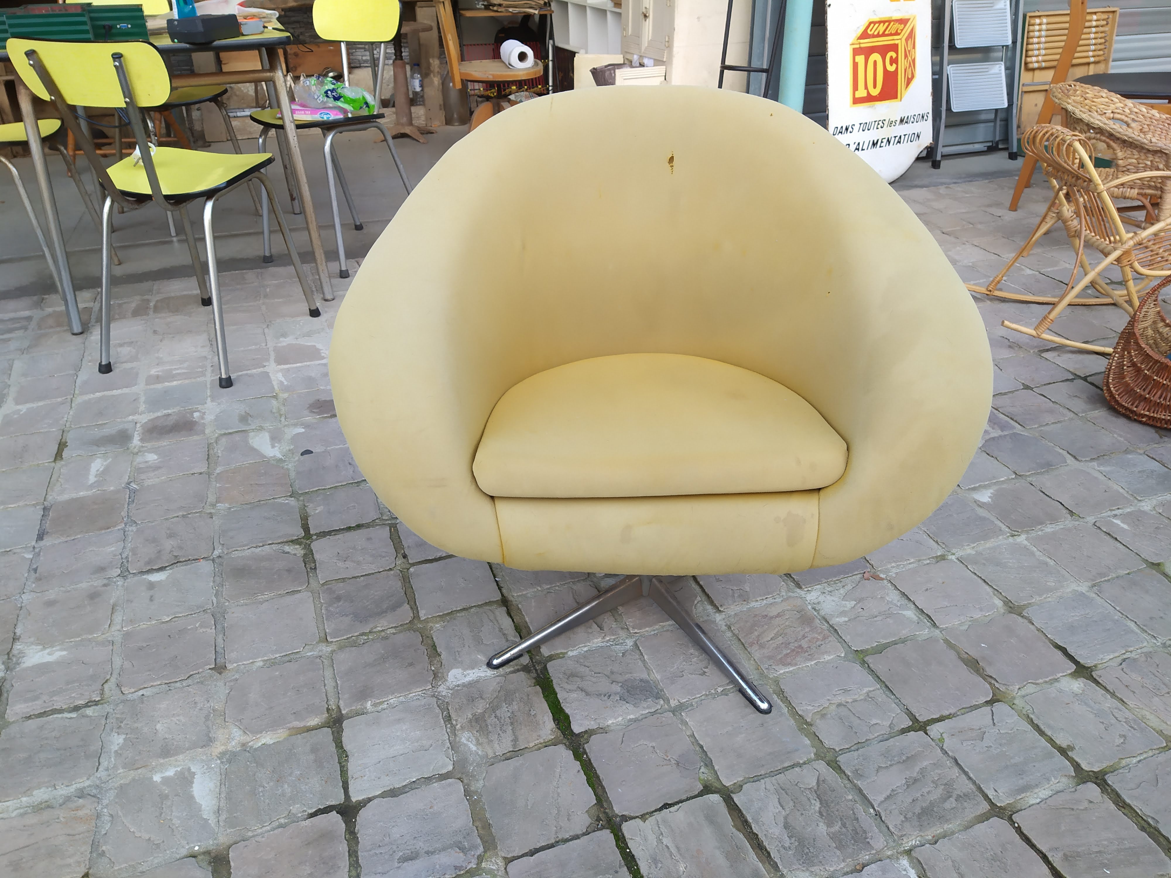 60s design swivel shell chair