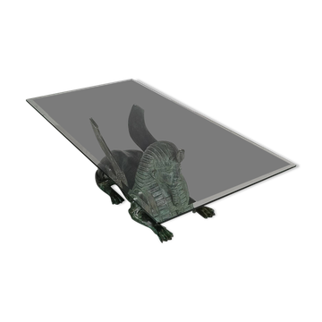 Table en bronze avec plateau en verre représentant un sphinx