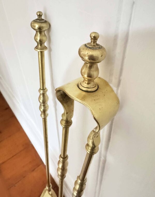Pince et pelle de cheminée XIXème en laiton