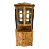 Vitrine d’angle Biedermeier en loupe de bouleau