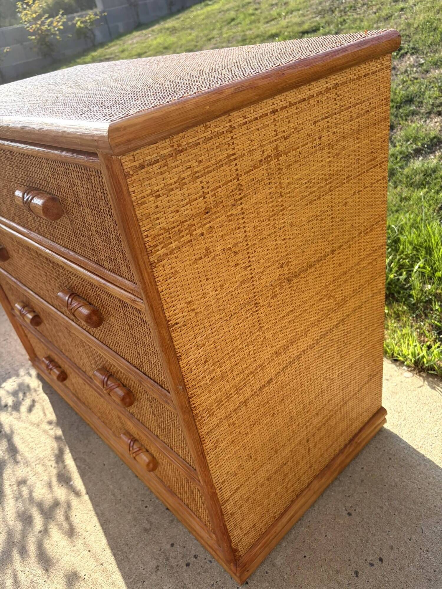 Large 4-drawer rattan chest of drawers from the 70s/80s.