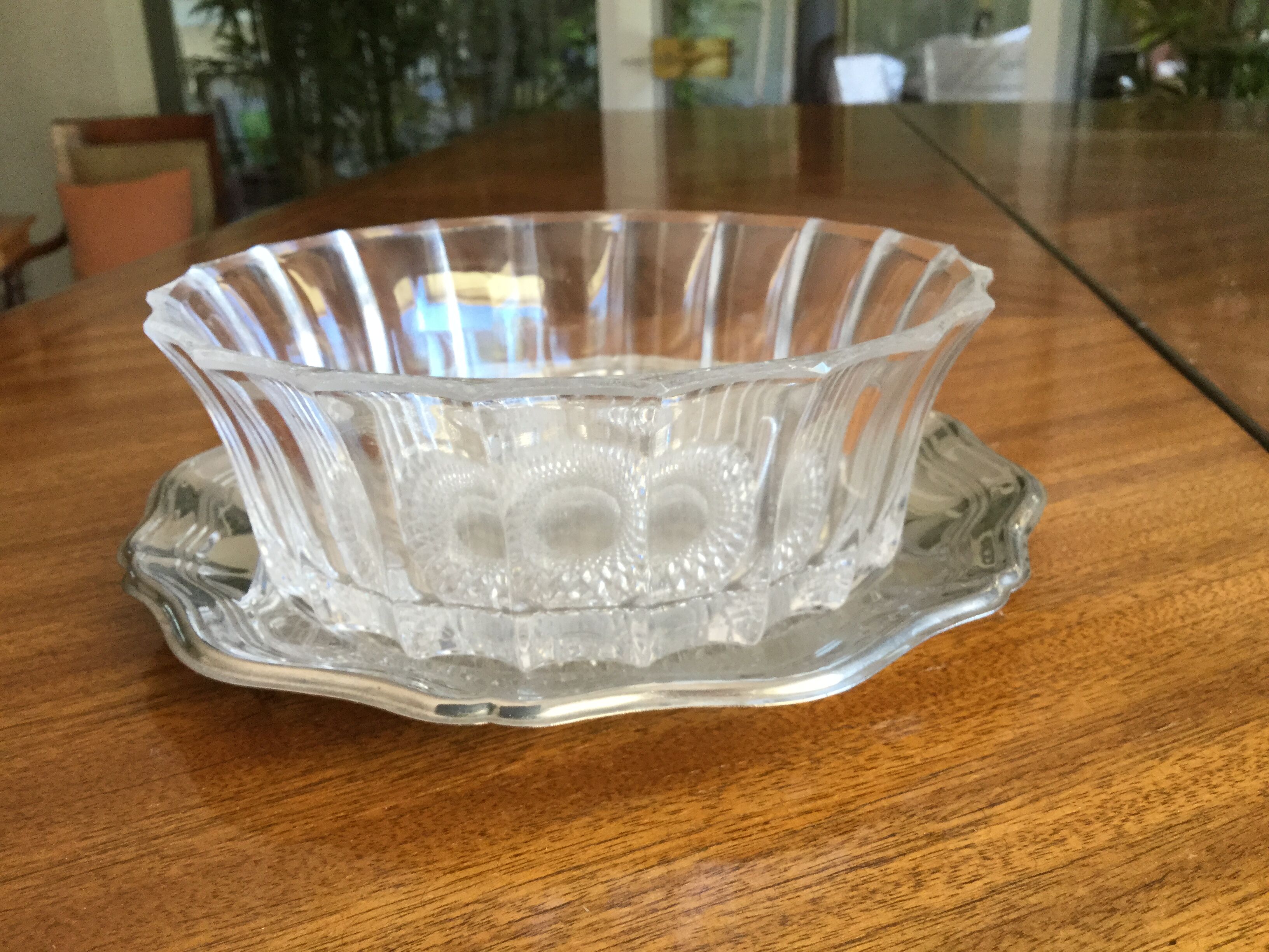 Crystal ravier on silver metal presentation plate