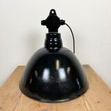 Lumière d’usine d’émail noir d’Allemagne de l’Est par Lbd Veb Leuchtenbau Dresden, années 1950