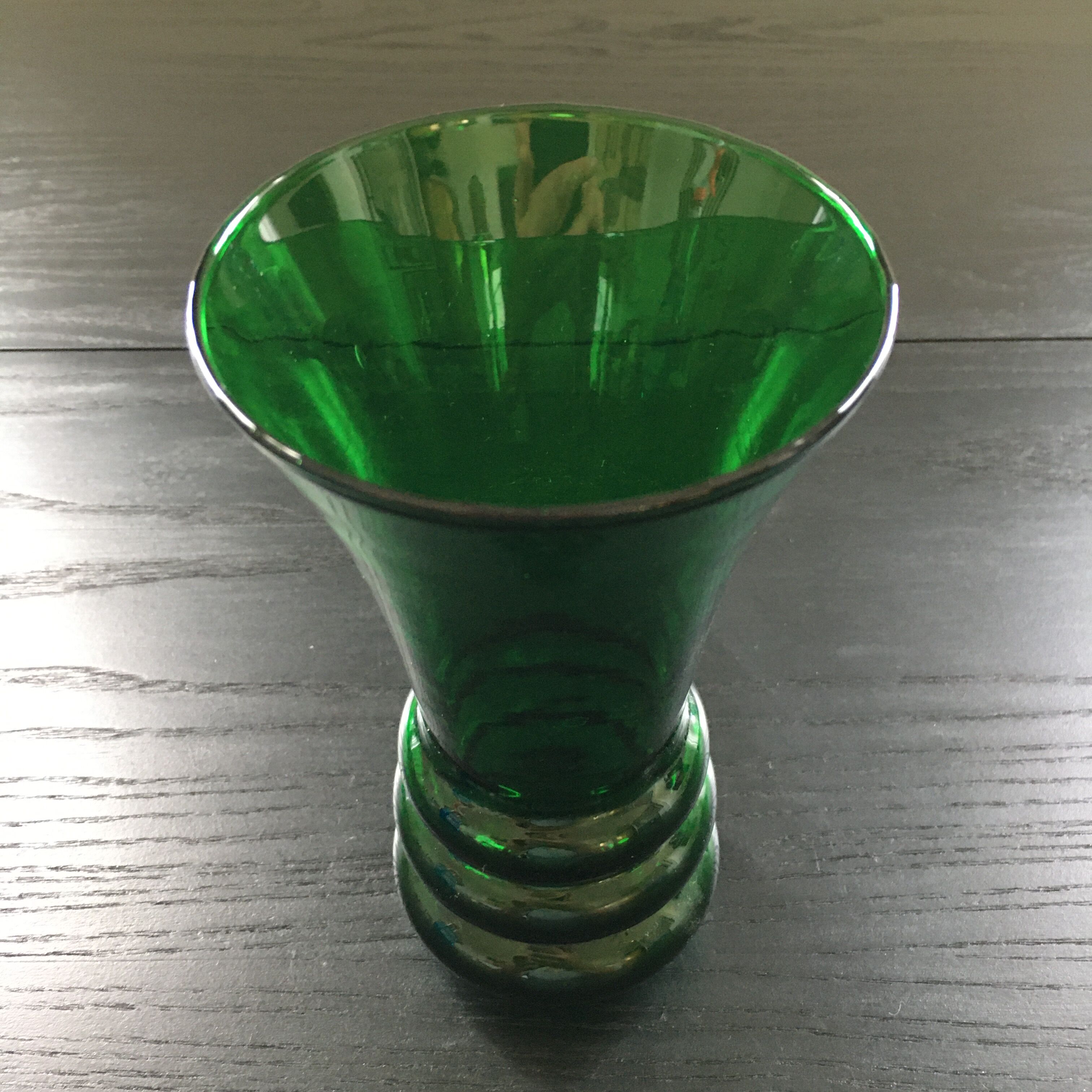 Vase 50's green bottle