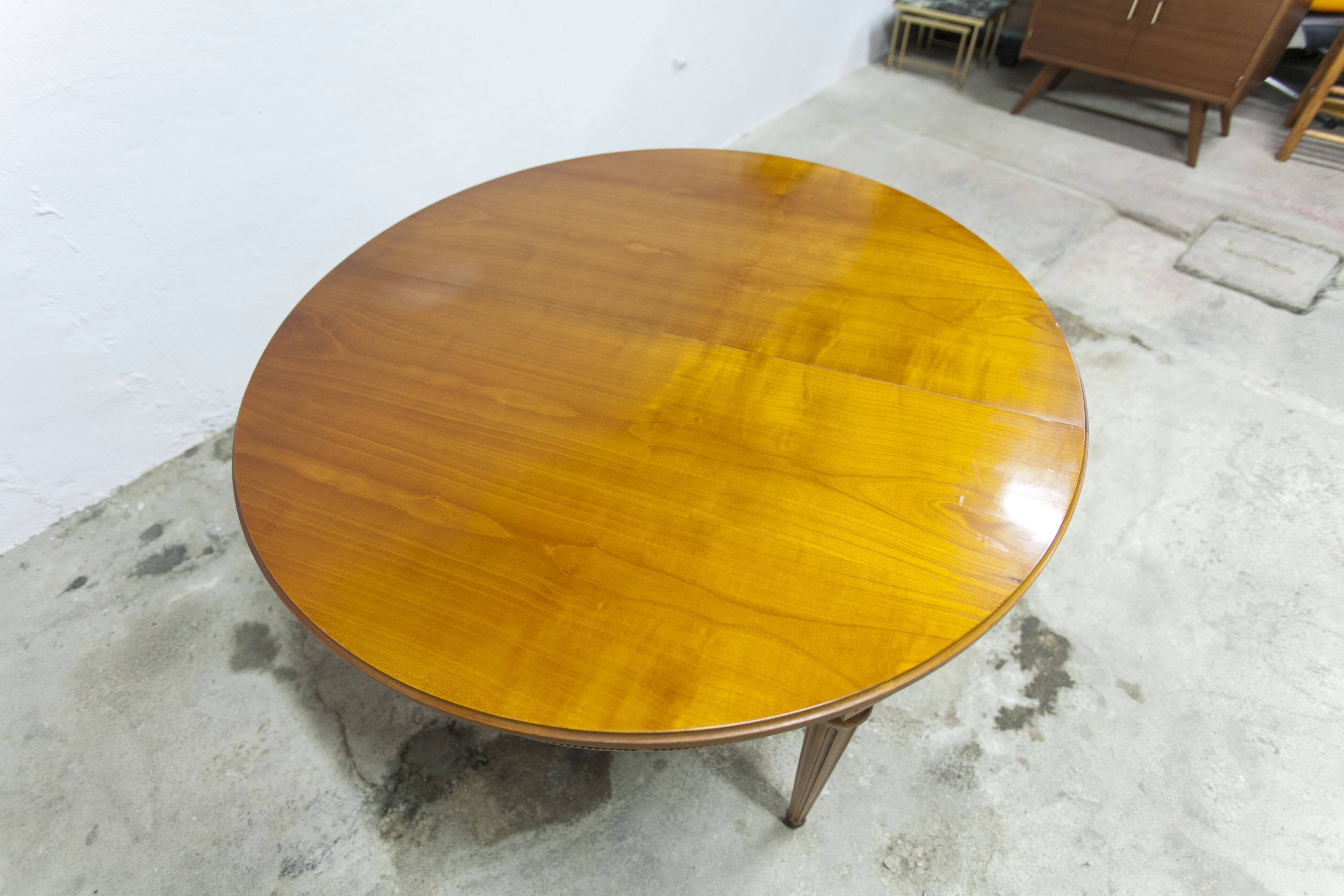 Louis XV round table + 3 extensions 115 cm max 2m50