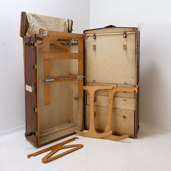 Malle armoire ancienne ''Malle de voyage'', vers 1930