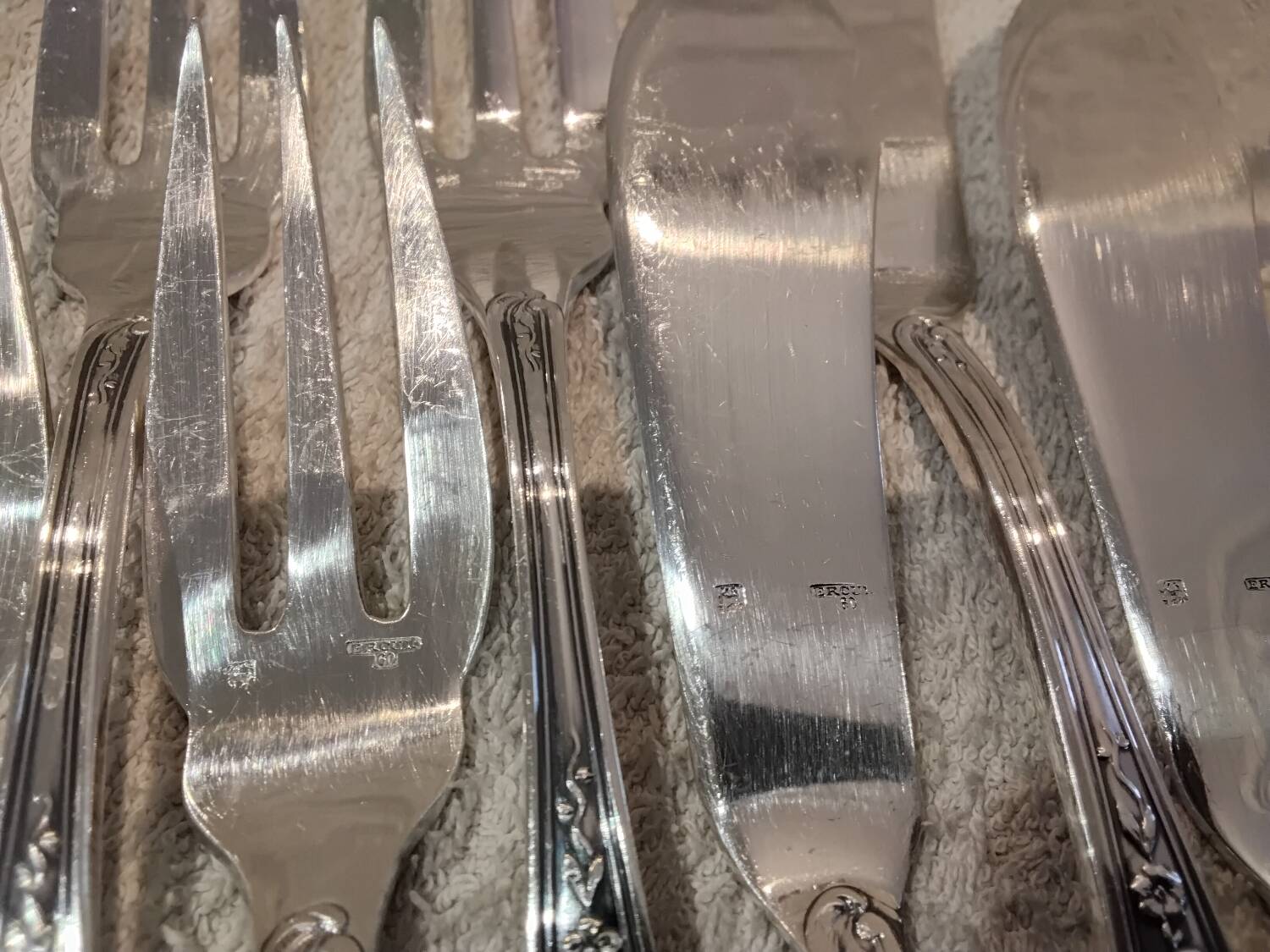 6 forks, 6 fish knives, silver-plated metal, silversmith Ercuis LXV 29