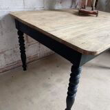 Farmhouse table