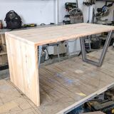 Table basse mélèze et pied acier