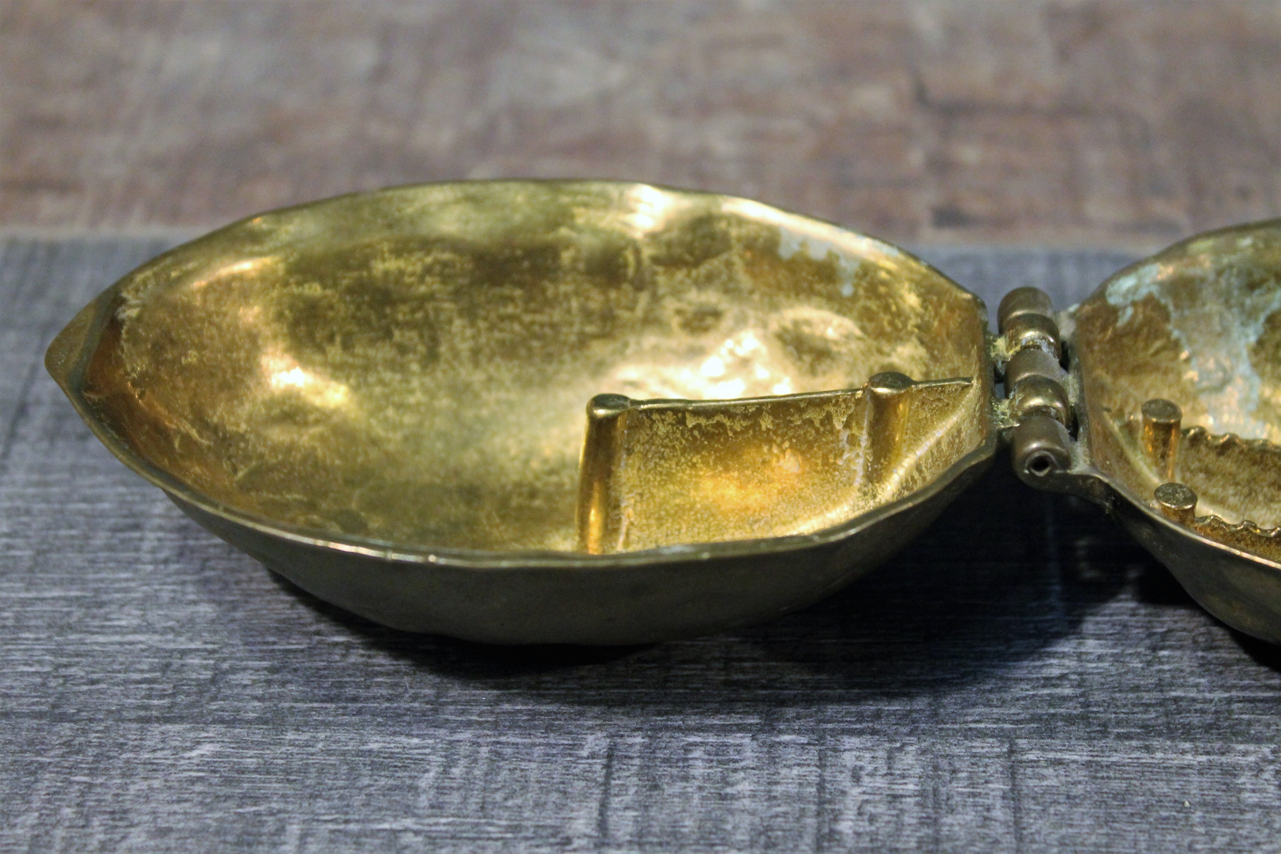Ashtray nuts 1960