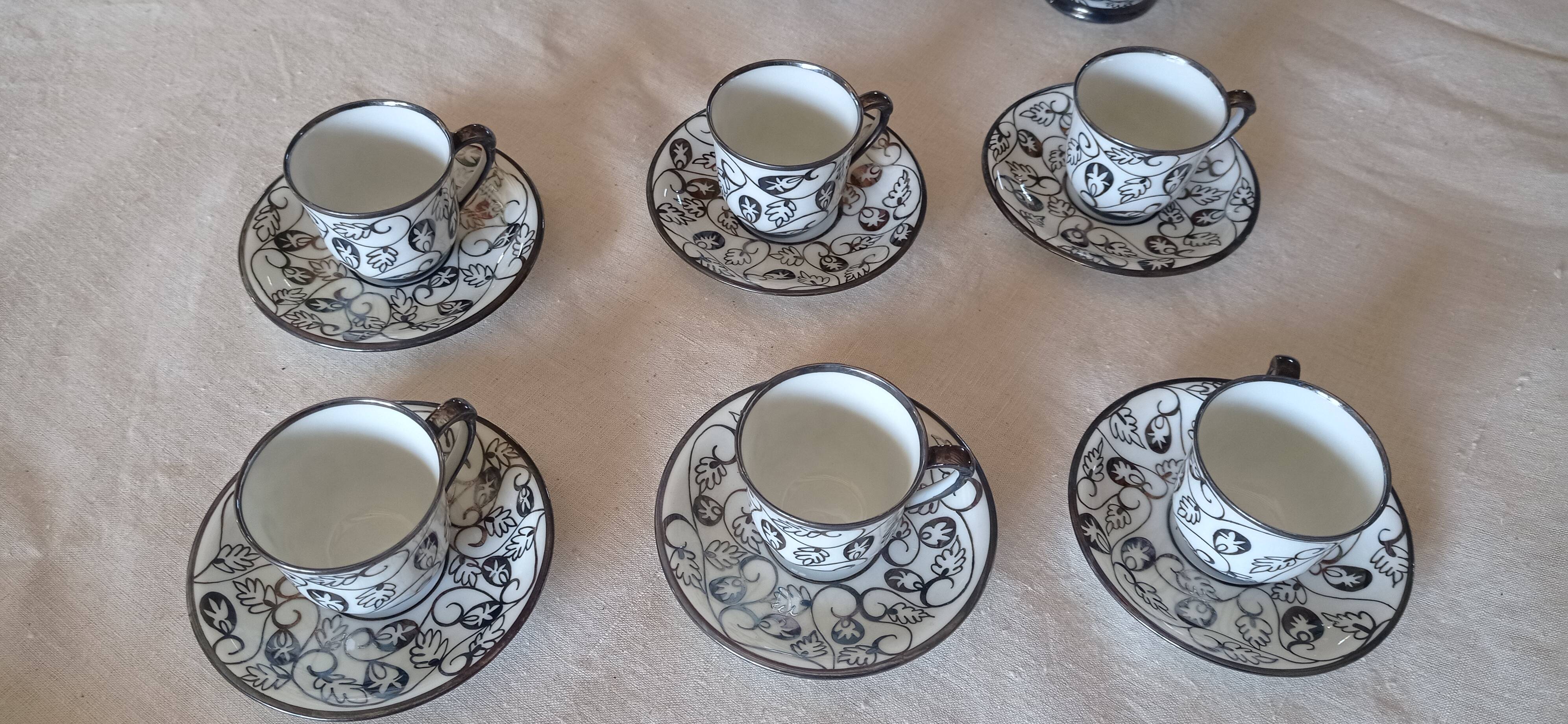 Coffee/tea service, glazed porcelain in Art Deco style, Saint Graal model.