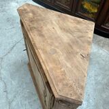 Corner cabinet in oak from the 18th century.