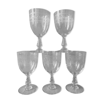 Set of 5 glasses with nineteenth century crystal feet engraved