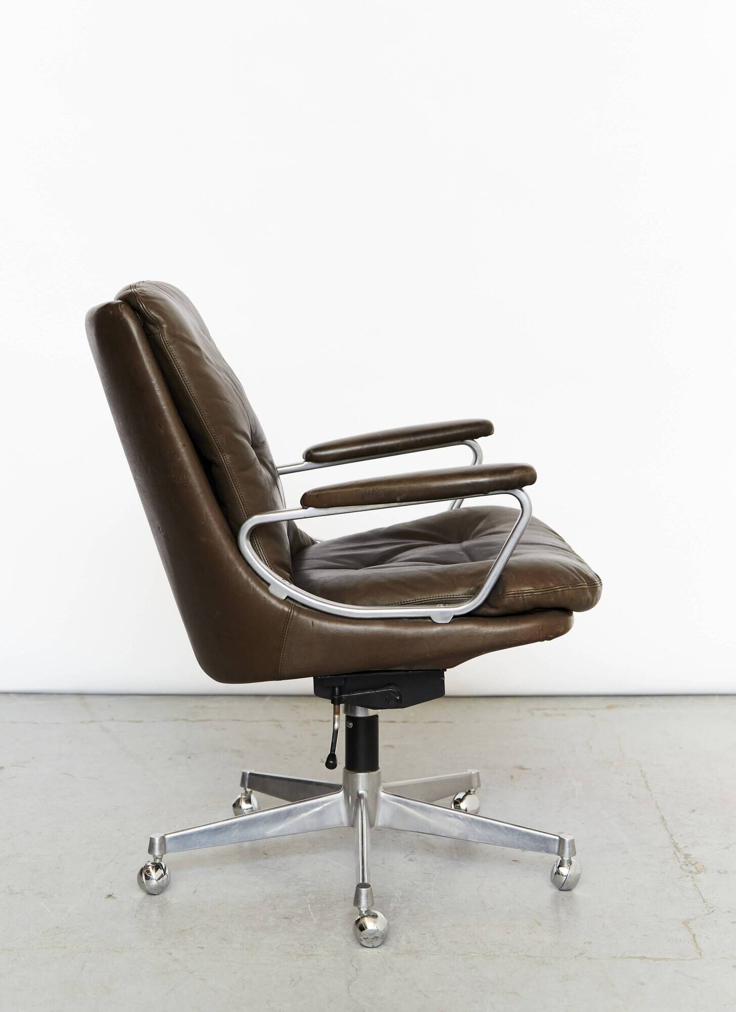 “Gentilina” Swivel Chair by Andre Vandenbeuck for Strässle, 1960s