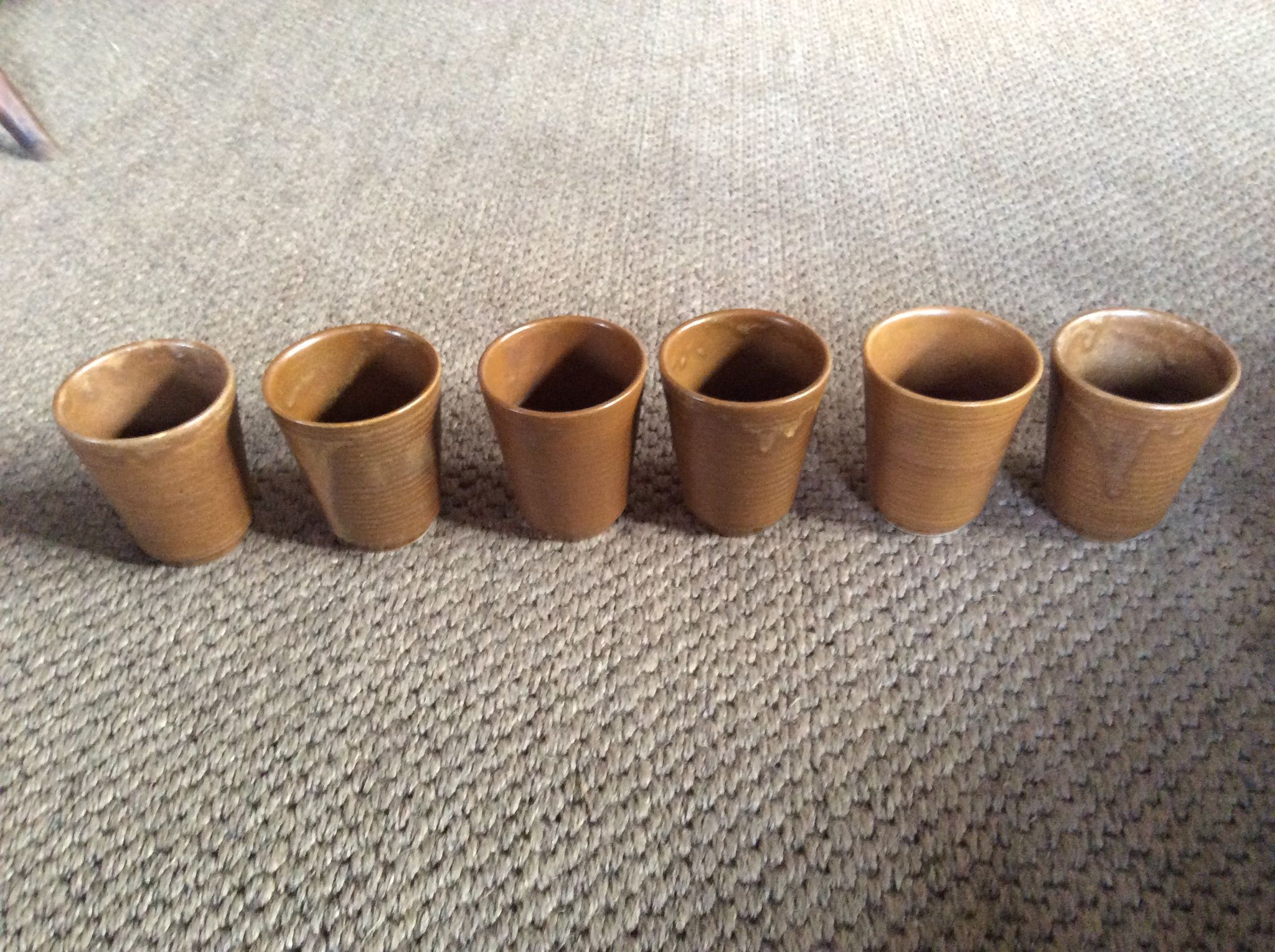 Série de 6 tasses en grès