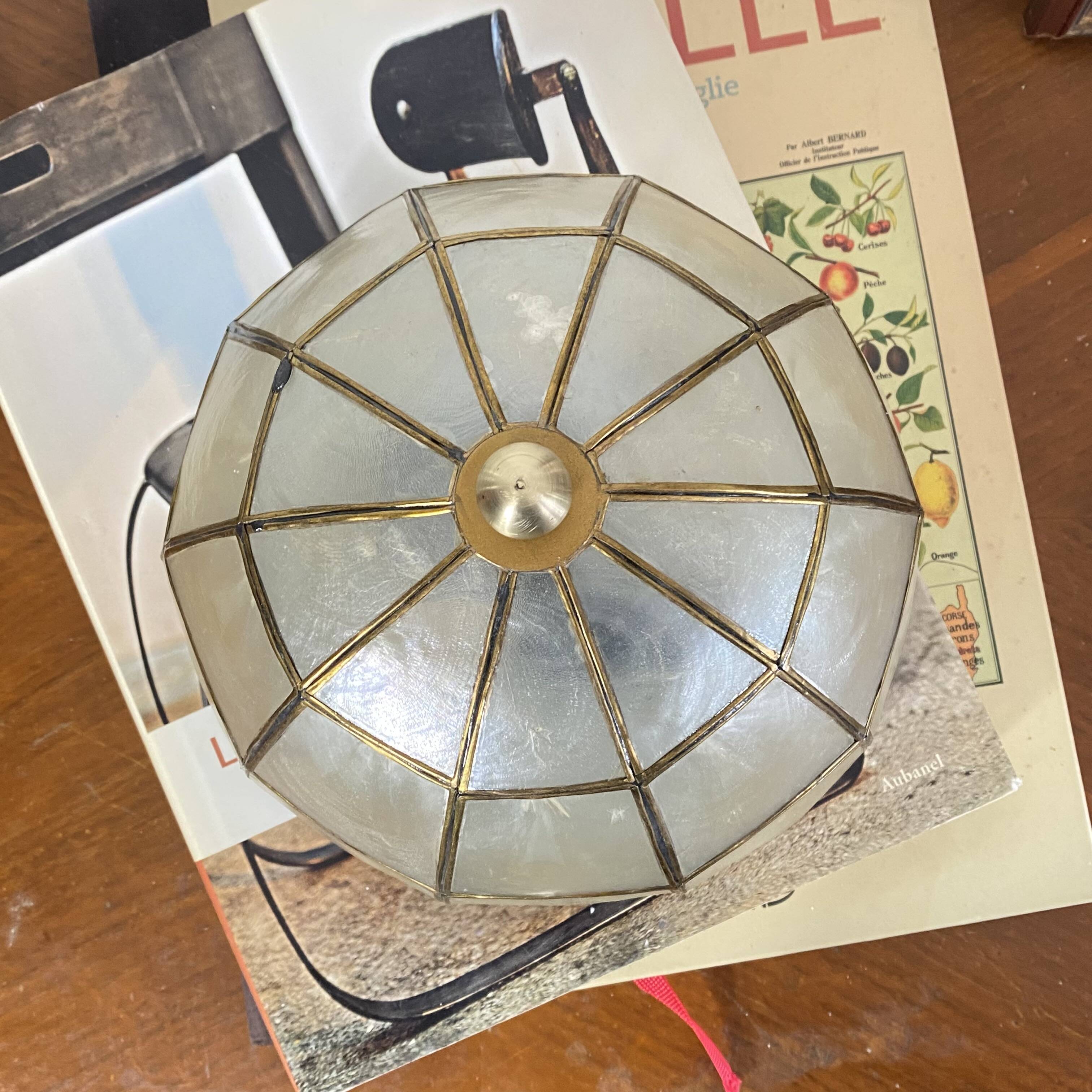 Small ceiling light with a mother-of-pearl shade from the 1950s.