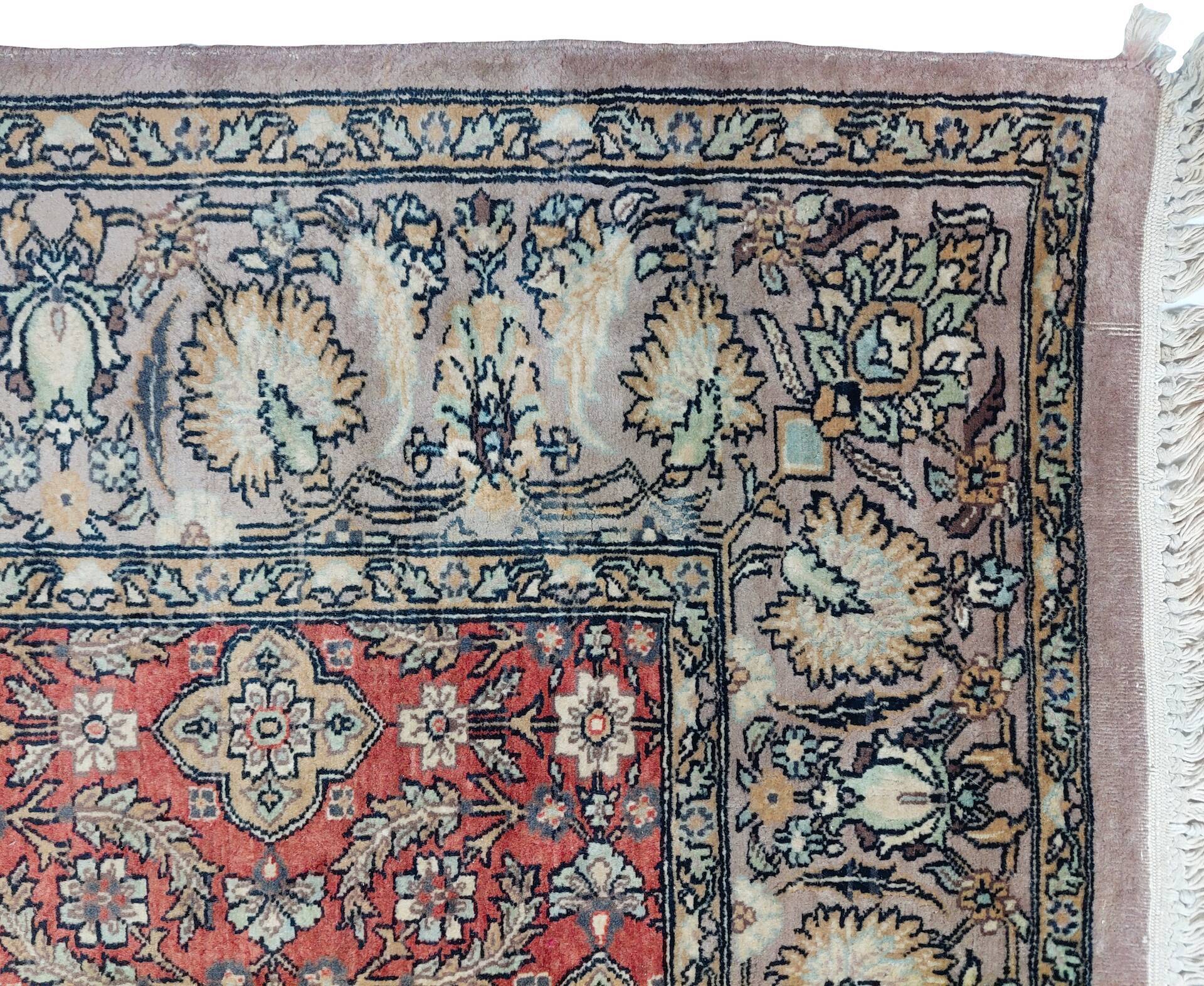 Kashmir carpet in wool and hand-knotted silk