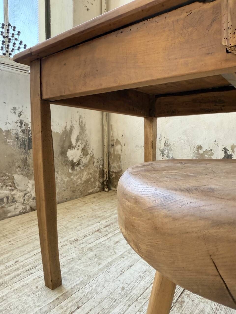 Cherry farmhouse table with spindle legs, 1950s