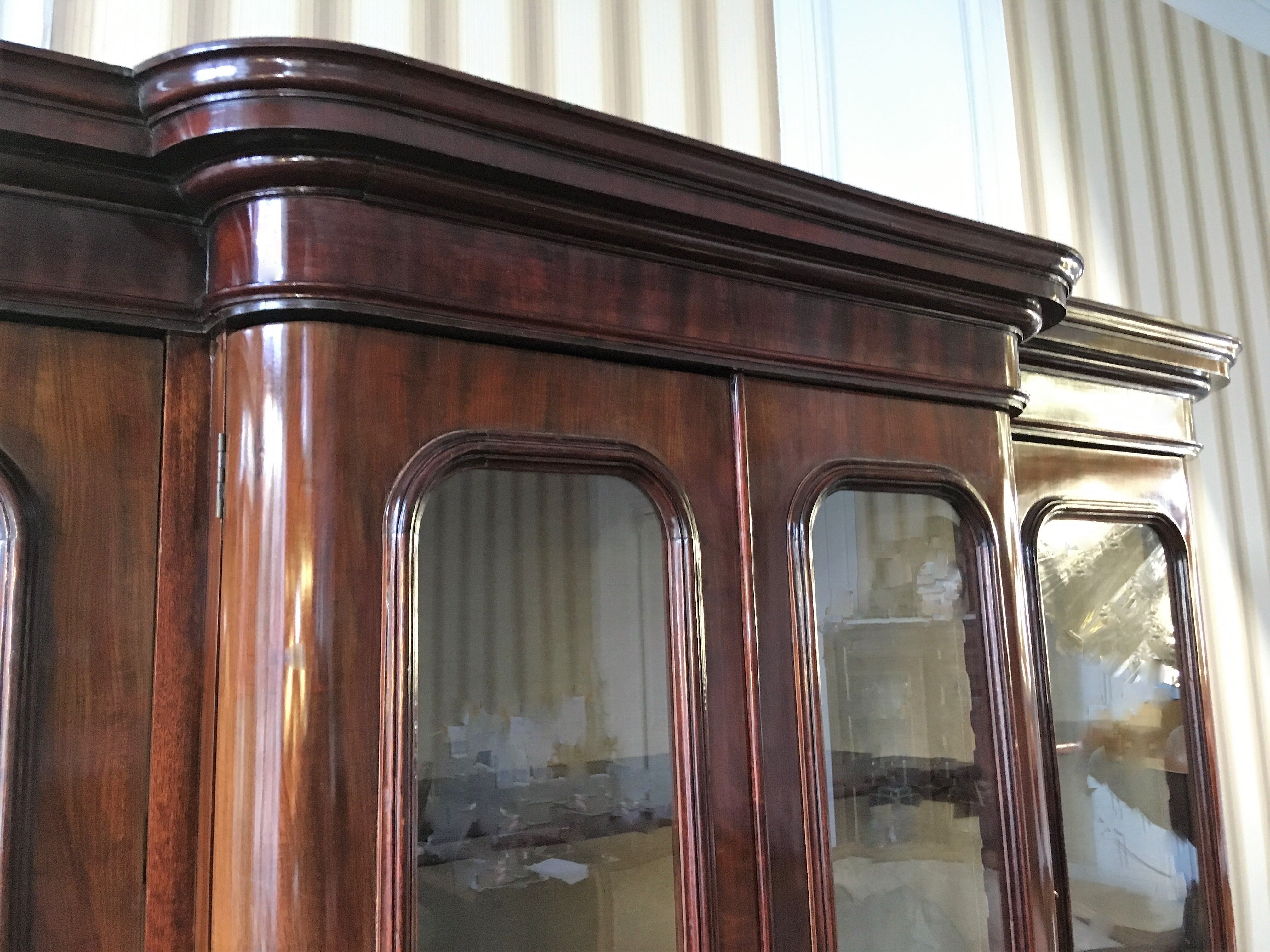 Stamped Victorian bookcase Wylie & Lochhead mahogany end XIX