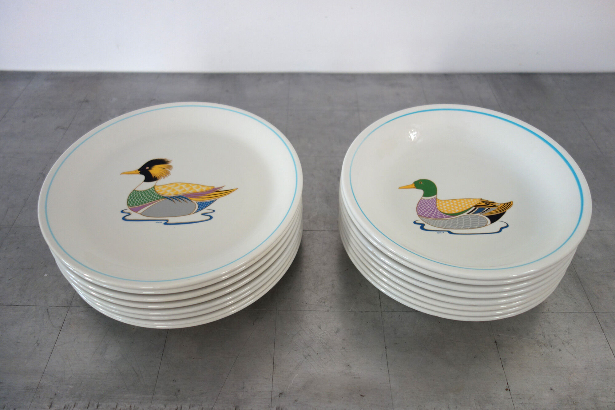 Set of 8 flat plates Ceraminter, Italy