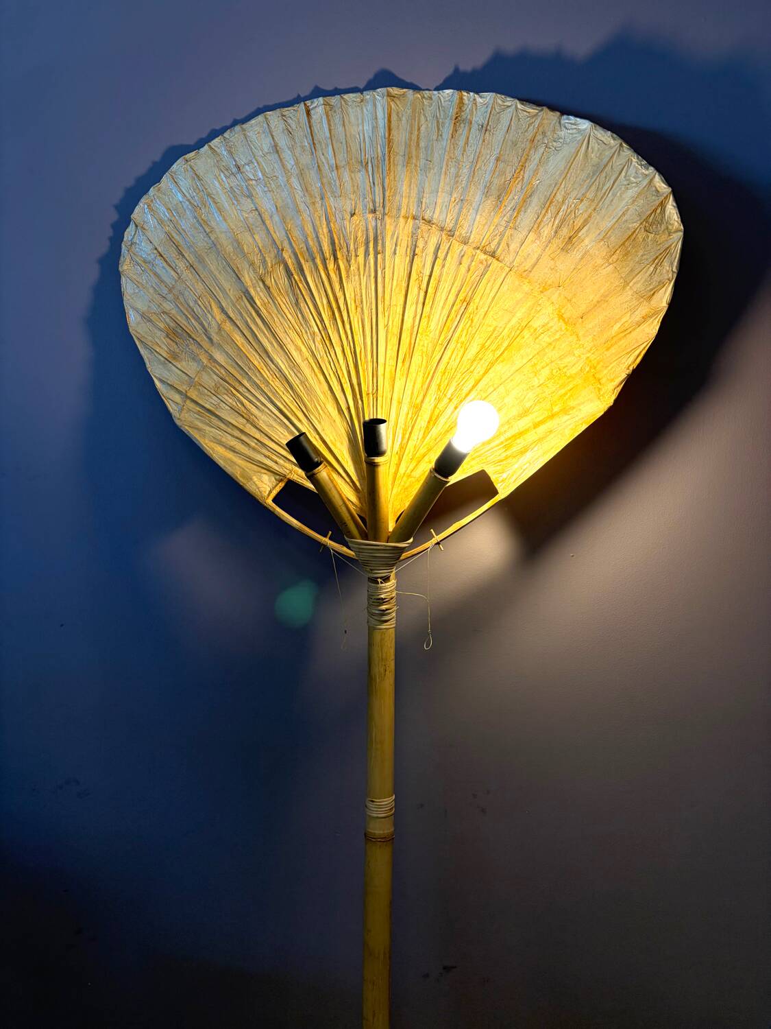 Uchiwa floor lamp large by Ingo Maurer for Design M.