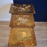 Nesting table
