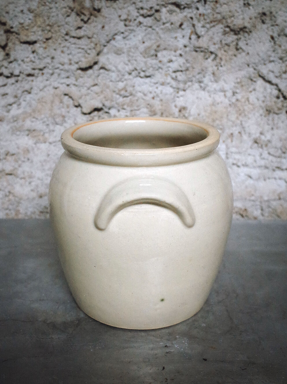 Large ear sandstone pot