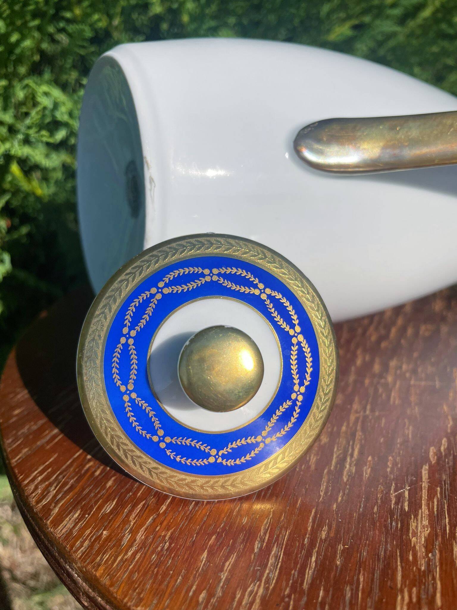 Porcelain teapot / Czech Republic