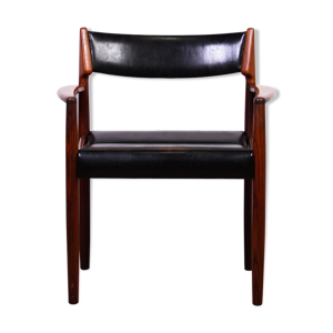 Chaise en palissandre par Kurt