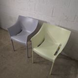 Paire de chaises petits fauteuil Kartell Dr. No Philippe Stark