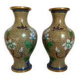 Paire de vases émaux cloisonnés