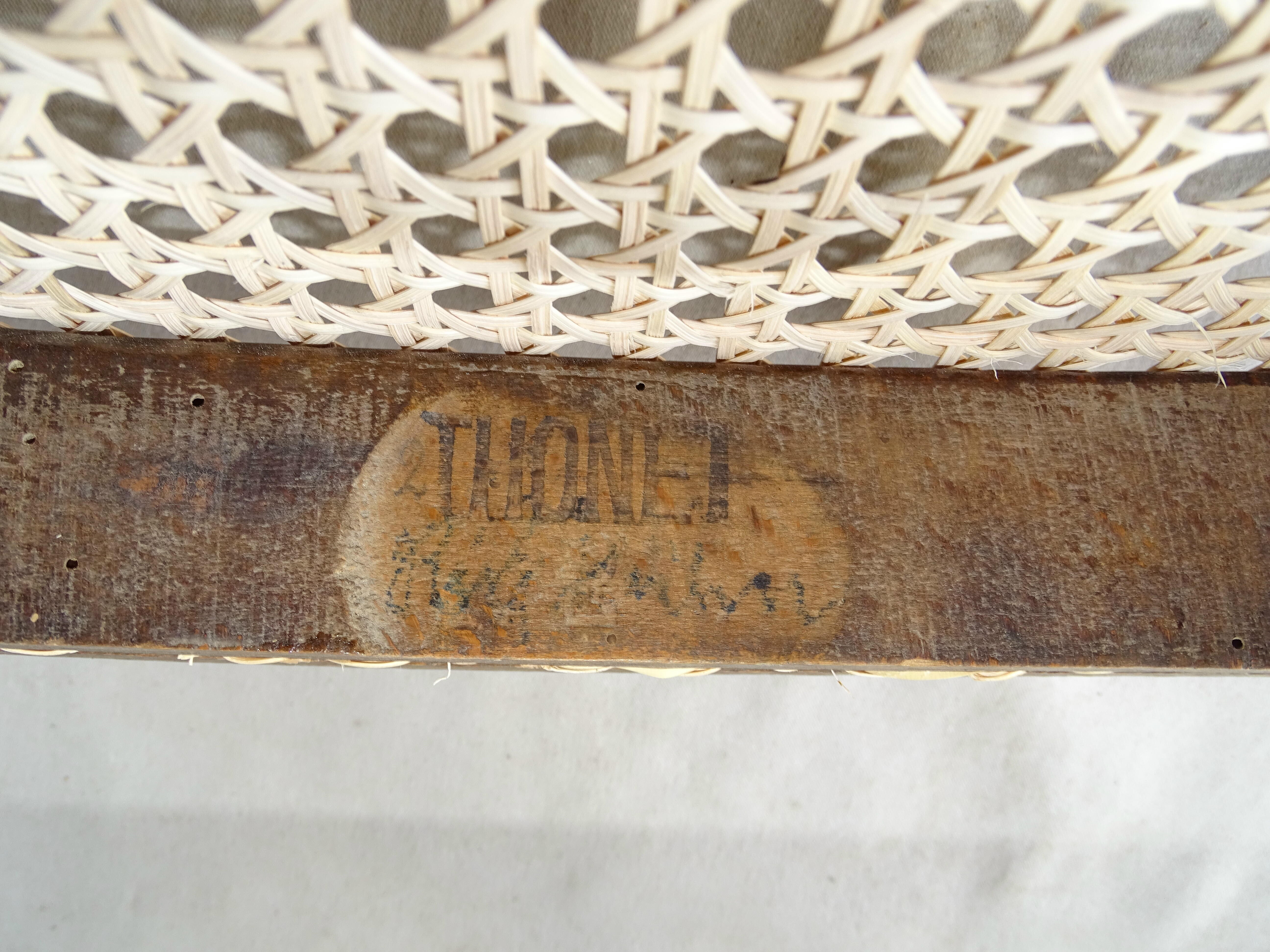 Fauteuil Thonet N°59 vers 1900, cannages neufs