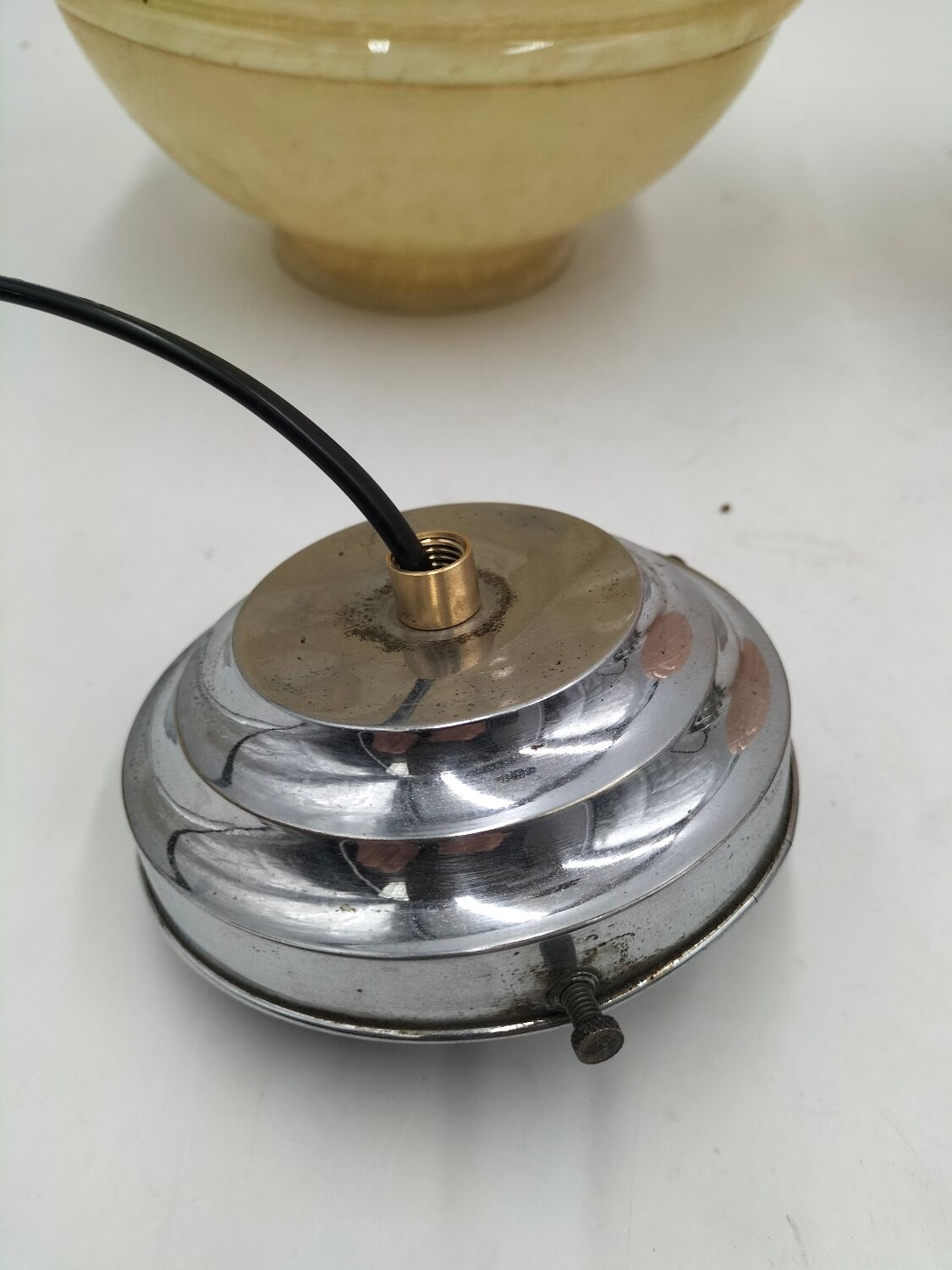 2 glass suspensions from Clichy